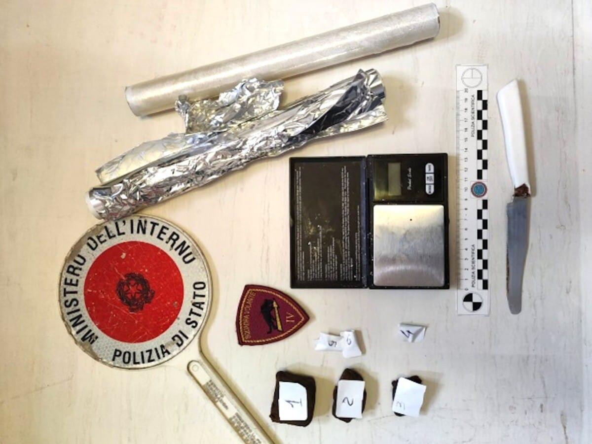 Crotone, droga conservata all'interno di un B&B: un arresto - 