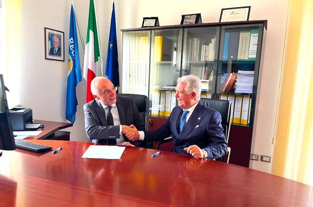 Passaggio di consegne all’Arpacal: Iannone succede a Errigo, ora atteso a Crotone per la Bonifica - Michelangelo Iannone, Emilio Errigo