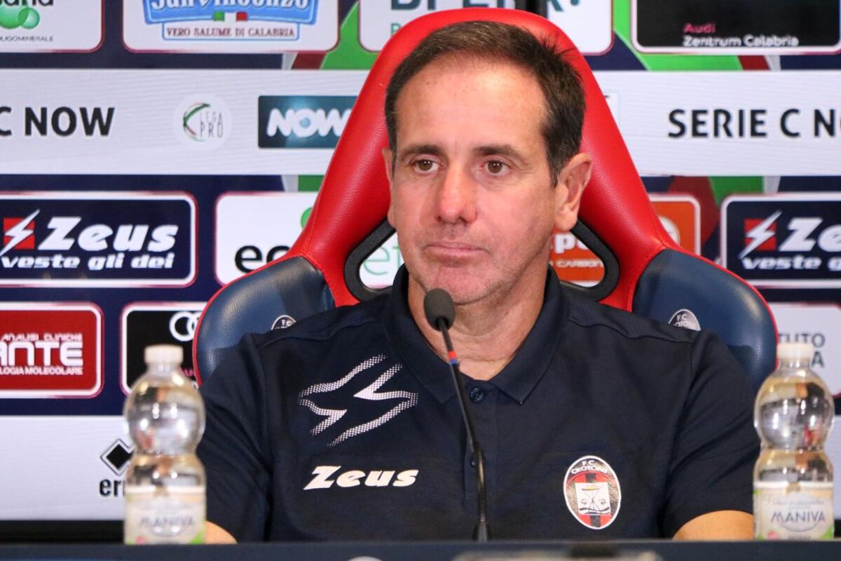#CrotoneMessina | Mister Zauli: "Siamo sulla strada giusta per uscire dalla burrasca" - 