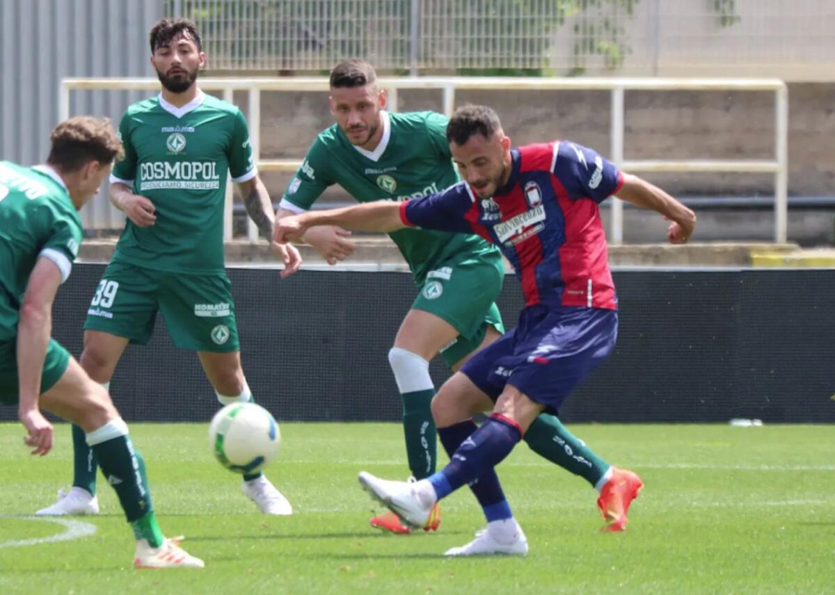 Serie C | Posticipi, vincono Turris e Avellino: gli Irpini ritornano nell'alta classifica - 