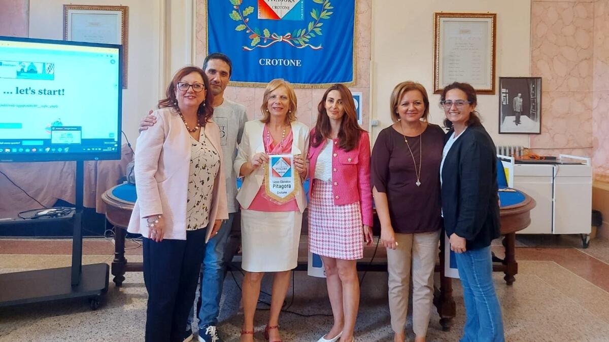 Il Liceo Classico Pitagora in Erasmus+ per far risplendere l'Europa - 
