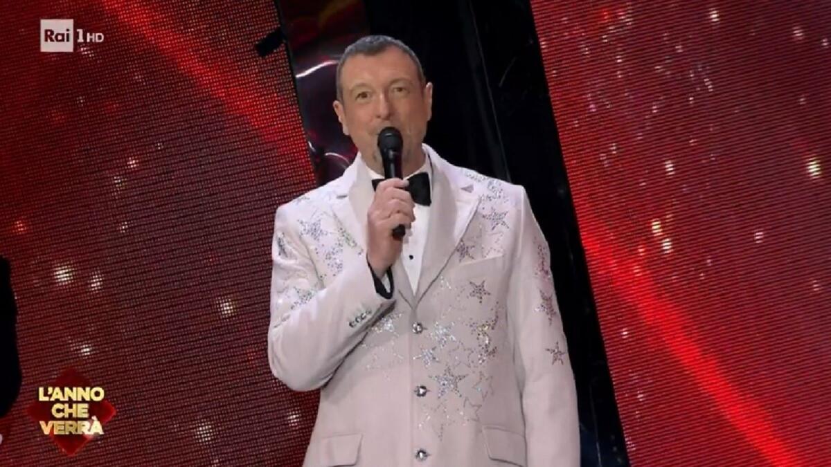 Il Capodanno nel cuore della Magna Grecia: parte il toto cantanti - 