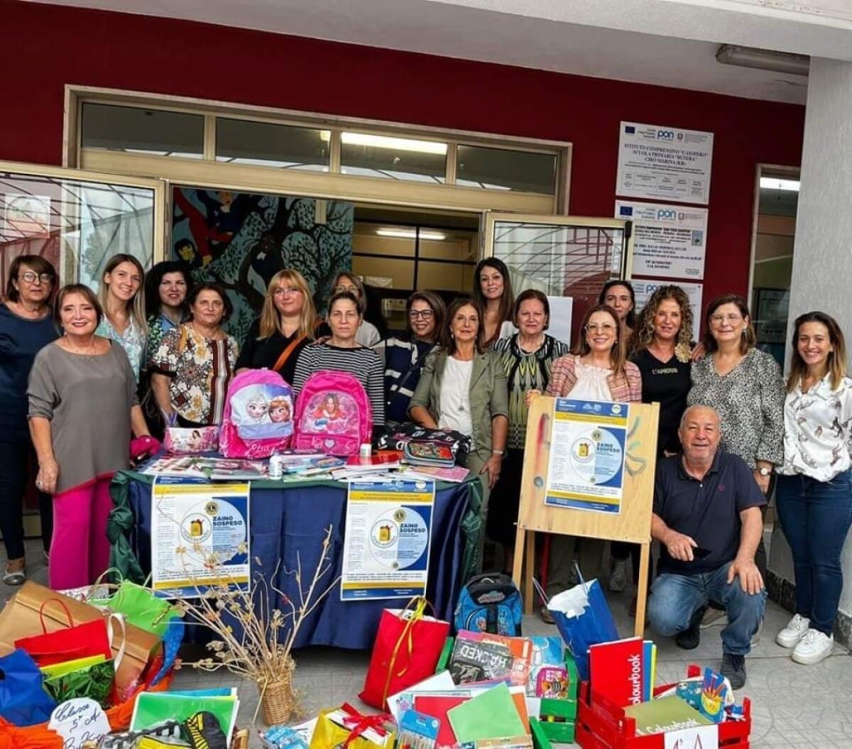 Continua il service "lo zaino sospeso" che il Lions club Cirò Krimisa - 