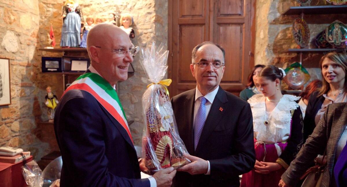 Si è conclusa la visita nei paesi arbereshe di Calabria del presidente dell'Albania - 