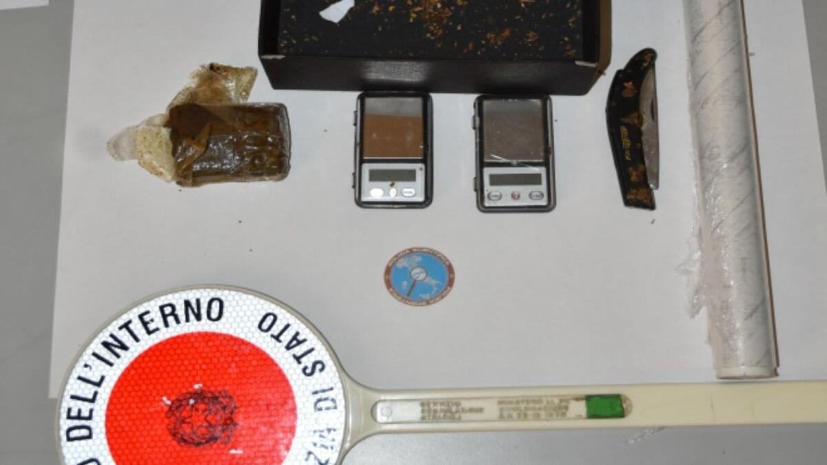 Crotone - Nascondeva hashish nel garage di casa:  un arresto - 