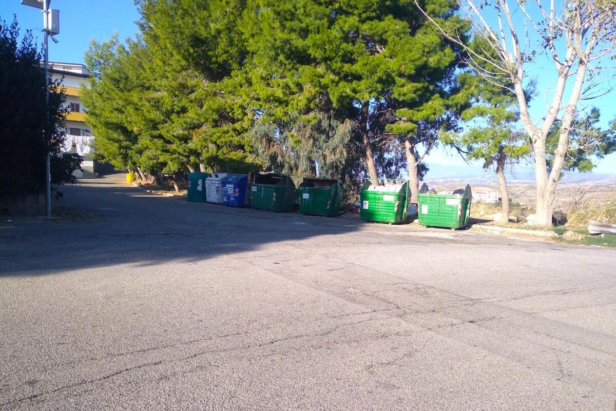 Crotone - A Papanice raccolta differenziata in ritardo: il consigliere Pedace scrive ad Akrea - 
