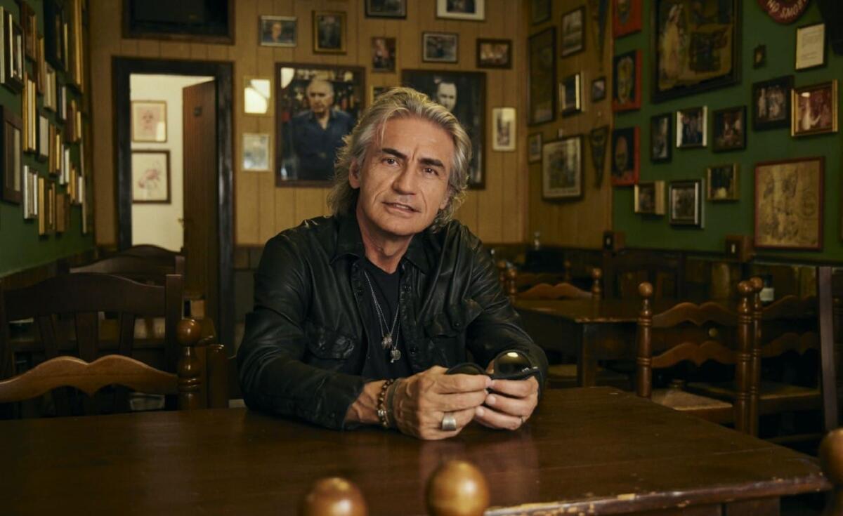 Luciano Ligabue, da oggi in radio "La metà della mela": a giorni doppio concerto in Calabria - 