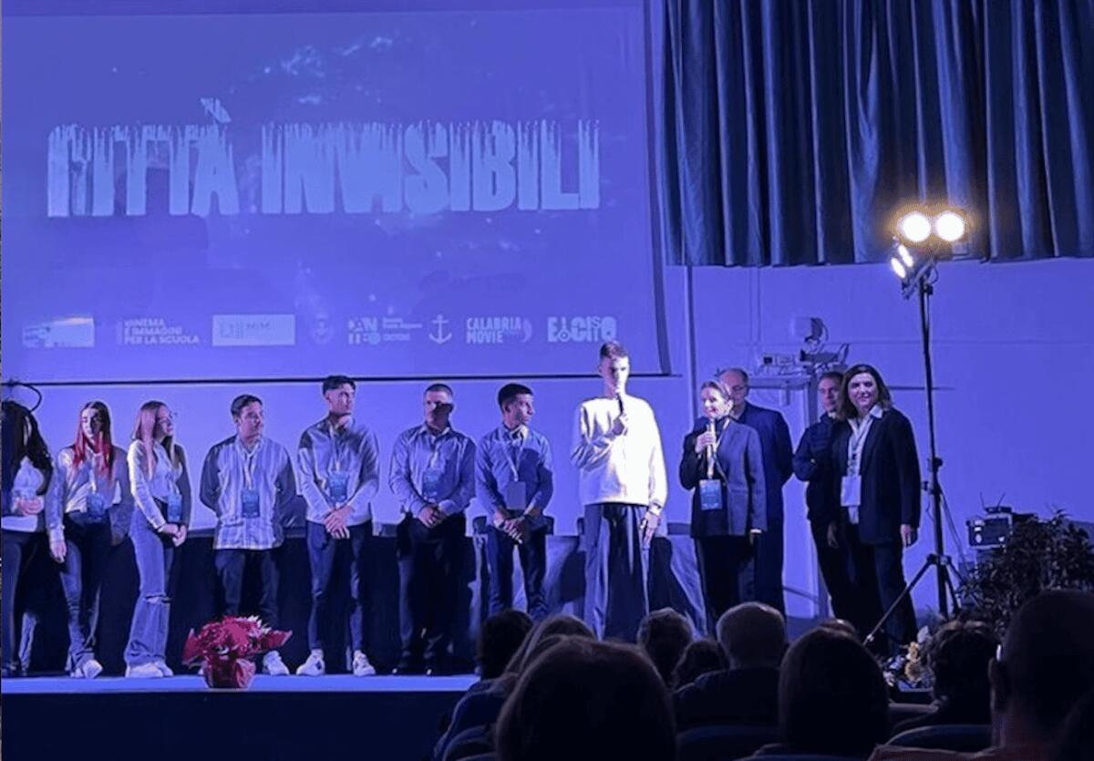 Crotone - Gli studenti del Lucifero-Ciliberto hanno presentato il corto “Upended – Tutto può cambiare" - 