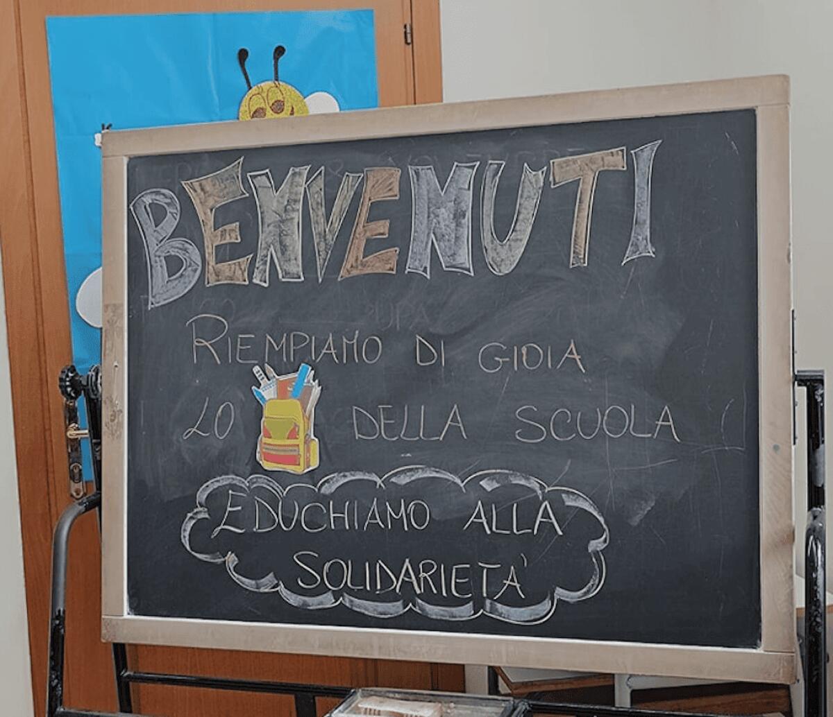 Iniziativa "Zaino Sospeso", il Lions Club Cirò Krimisa torna nelle scuole - 