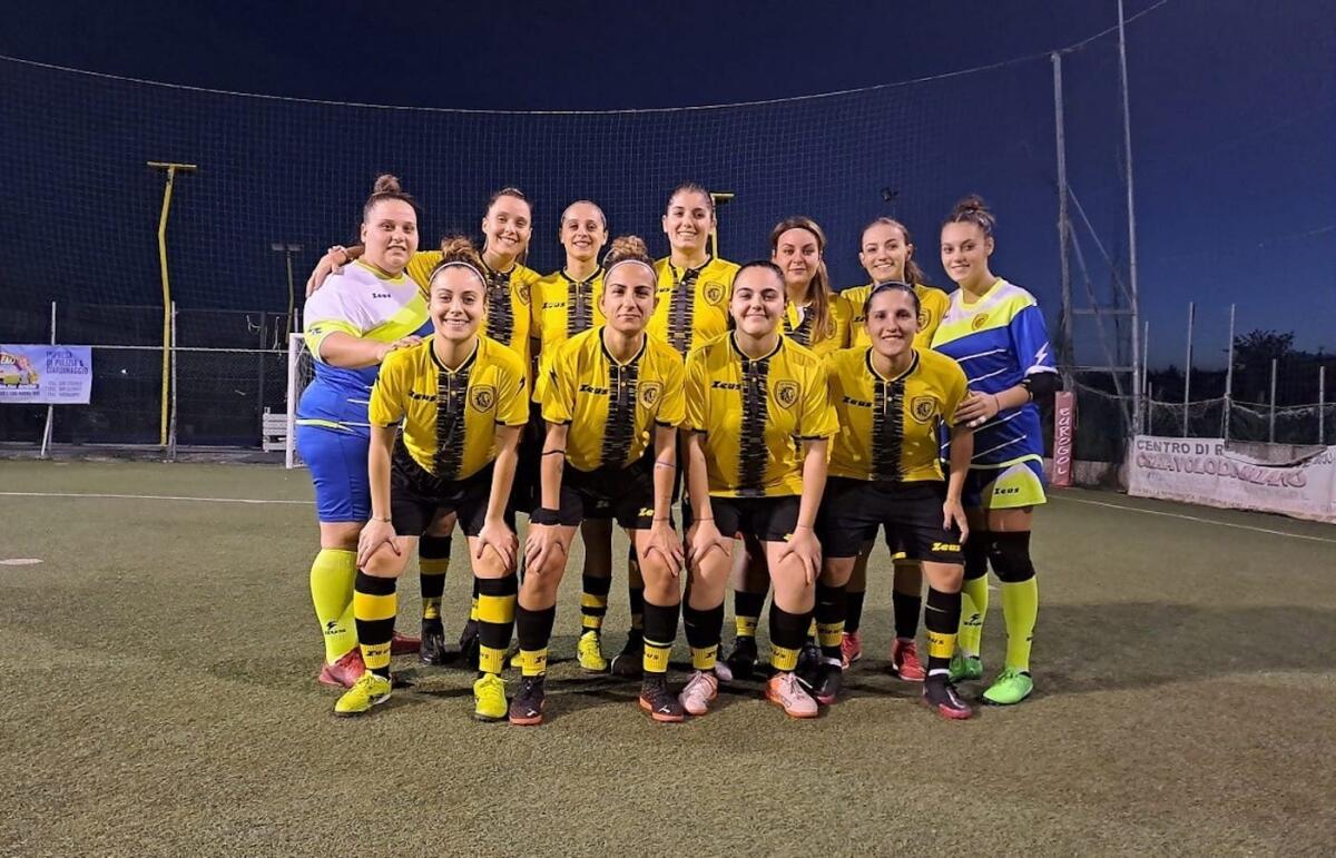 Calcio a 5 - Goleada dell’Aek Crotone femminile nel primo triangolare - 