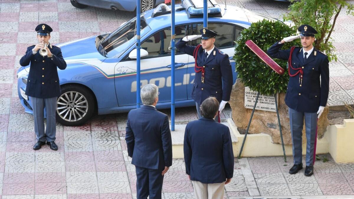 Crotone - 2 Novembre: in Questura l'omaggio ai caduti - 