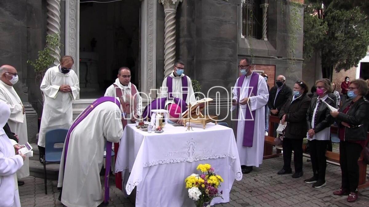 Crotone - Commemorazione dei defunti, domani la Santa Messa dell'Arcivescovo al Cimitero - 