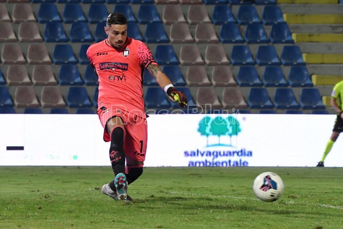 #LatinaCrotone 0-0 | Un Crotone in emergenza trova un buon punto a Latina - 