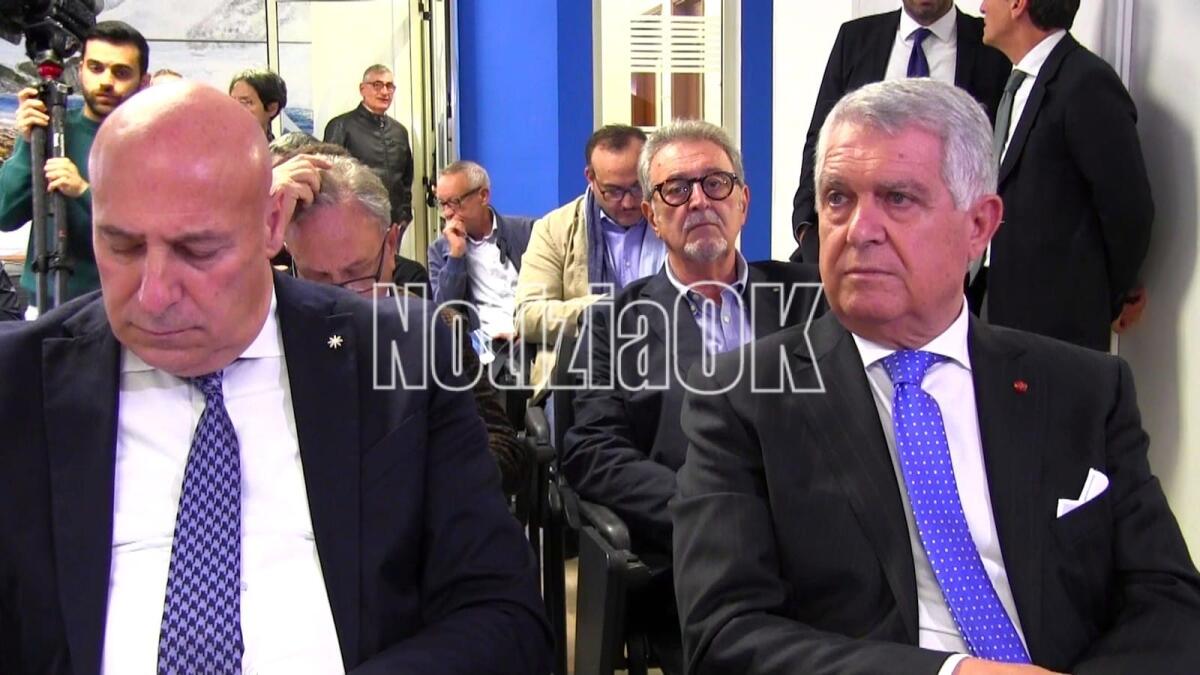 Crotone - Il Commissario alla bonifica Errigo: «I rifiuti non rimarranno in città» - Vincenzo Voce, Emilio Errigo