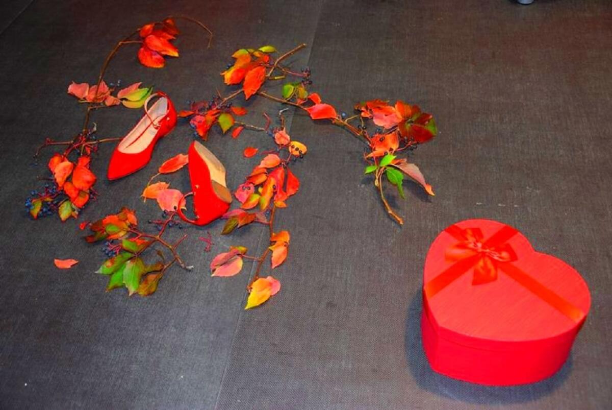 Crotone - Scarpe rosse anche al Liceo Gravina - 