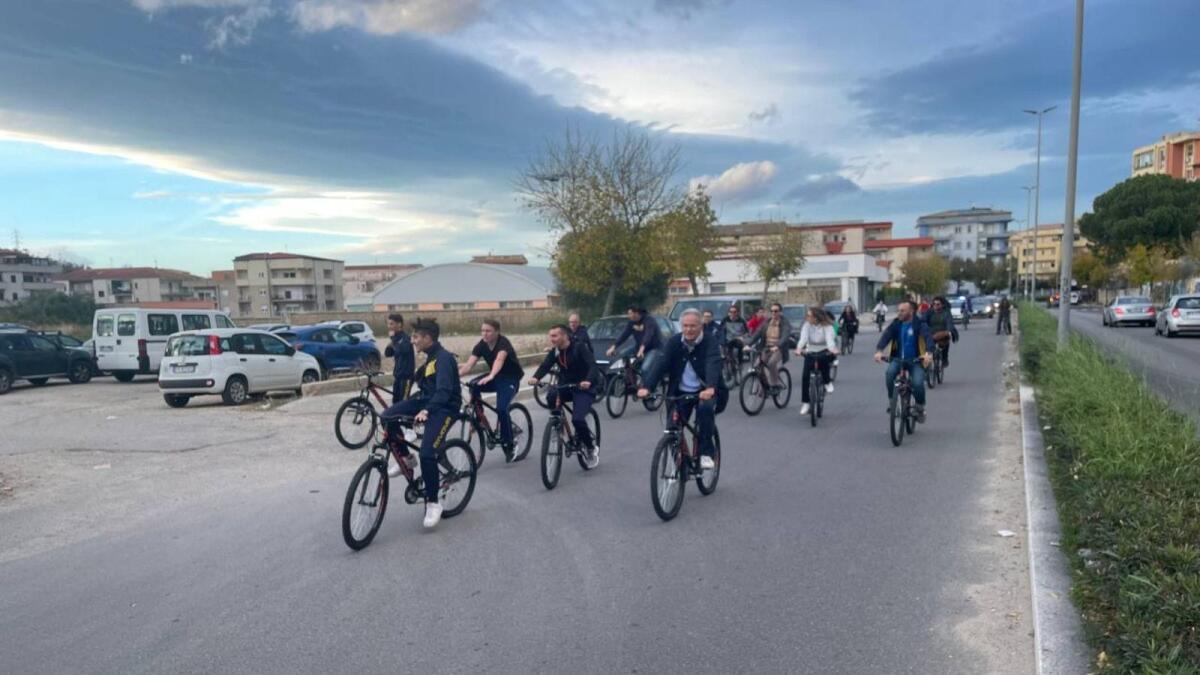 Tutti in bici con Smob, Crotone travolta dalla cultura sostenibile - 