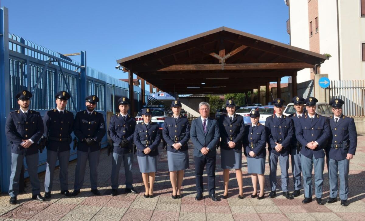 Crotone, prendono servizio in Questura 12 nuovi agenti - 