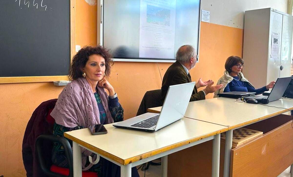 Crotone - All'istituto Ciliberto lezione sul Mediterraneo, culla del Monoteismo - 