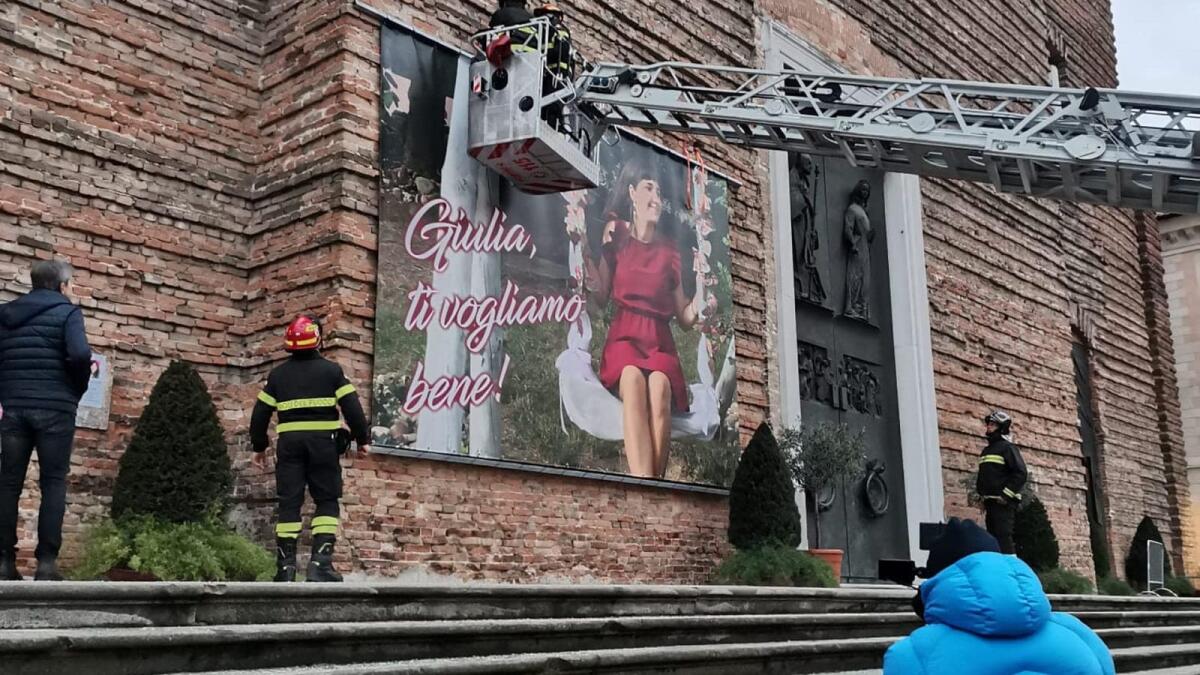 In migliaia per l’ultimo saluto a Giulia Cecchettin - 
