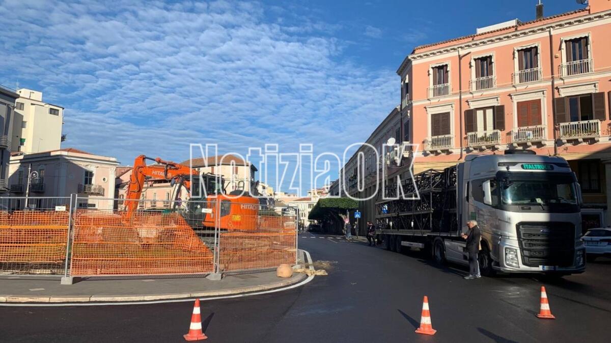#CapodannoRai | Crotone - Arriva il mega-palco, cominciano i lavori e cambia la viabilità - 