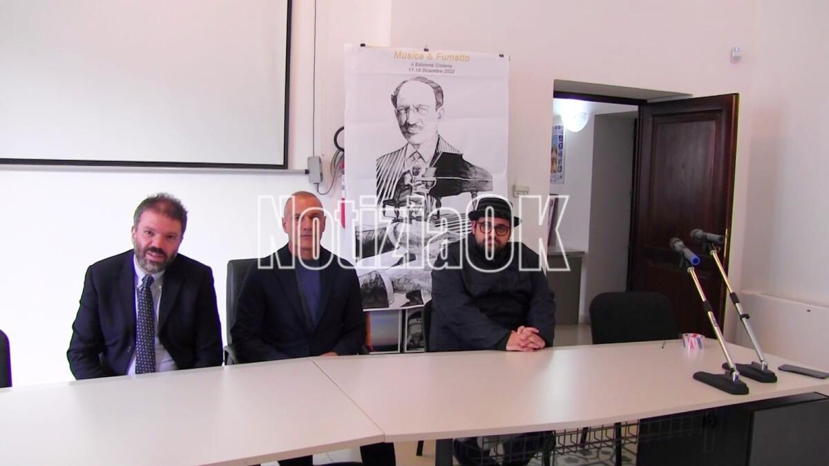 Crotone - Musica, spettacolo e stand gastronomici per la festa di Natale in via Roma - Sandro Cretella, Giuseppe Masellis, Vincenzo Leto