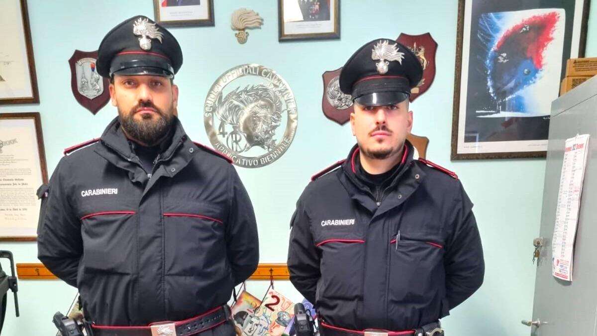 Isola di Capo Rizzuto: tre arresti dei carabinieri, per porto abusivo d’armi e codice rosso - 