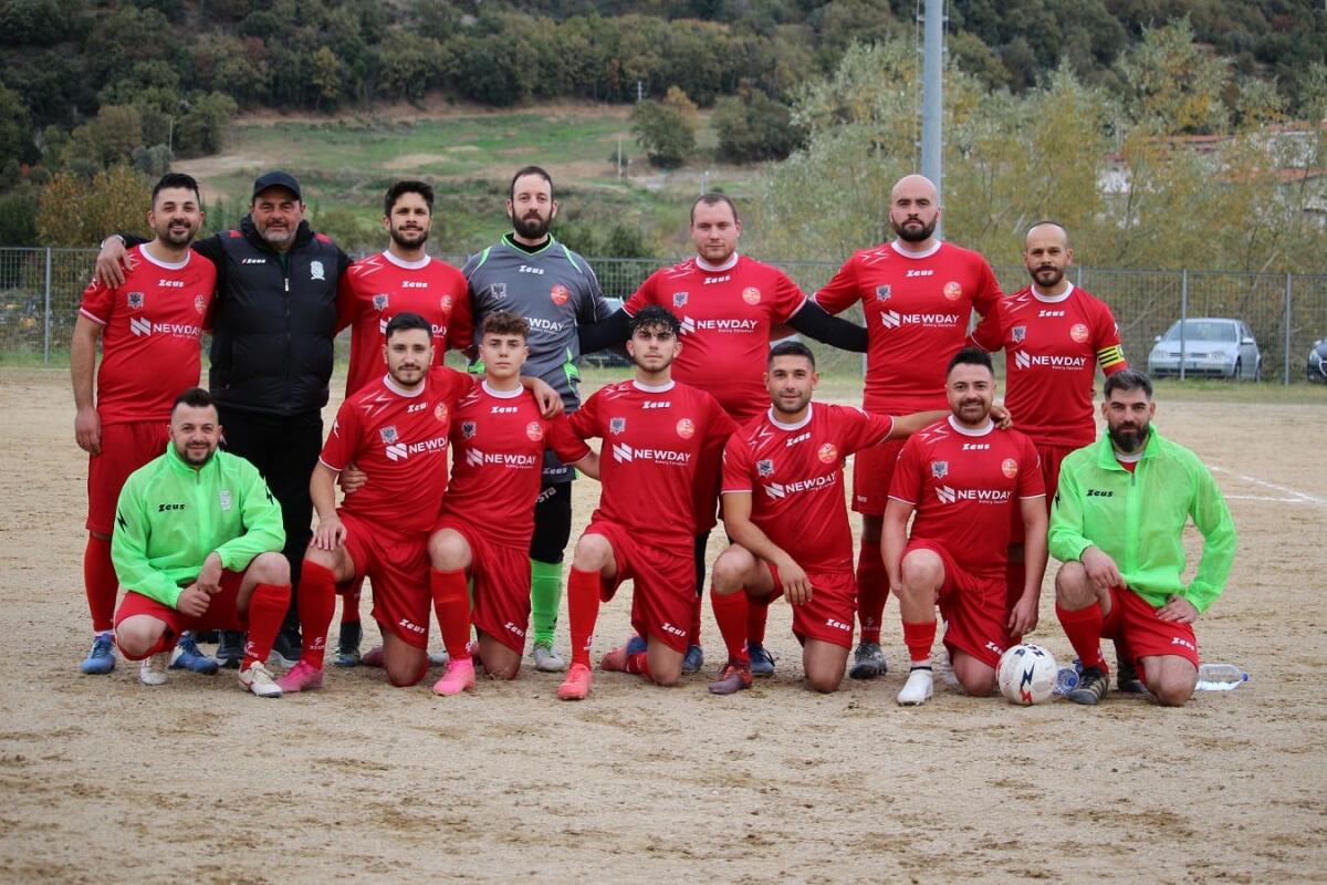 Terza Categoria - L'Asd Hora Jione omaggia le origini arbreshe della comunità di Pallagorio - 