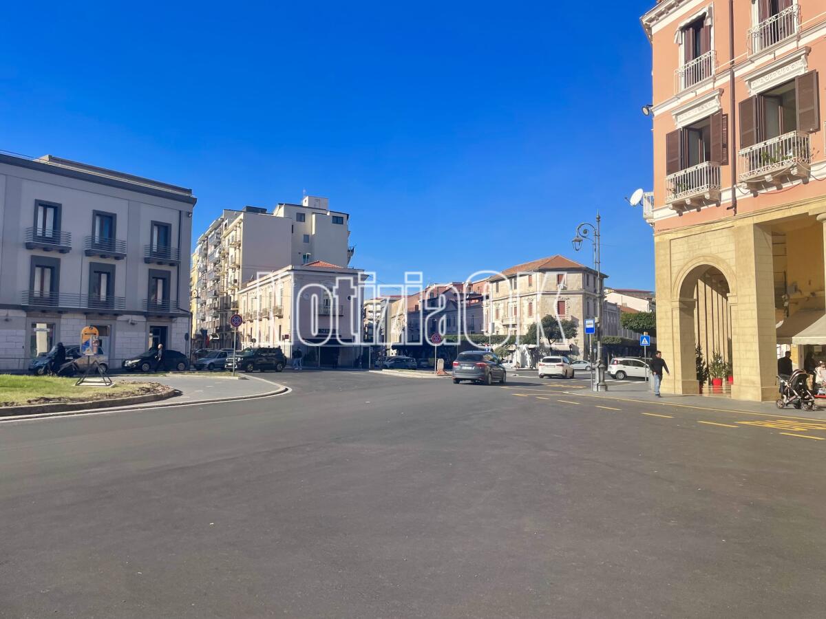 Crotone, nuovi provvedimenti alla viabilità: Piazza Pitagora interdetta al traffico e alla sosta - 
