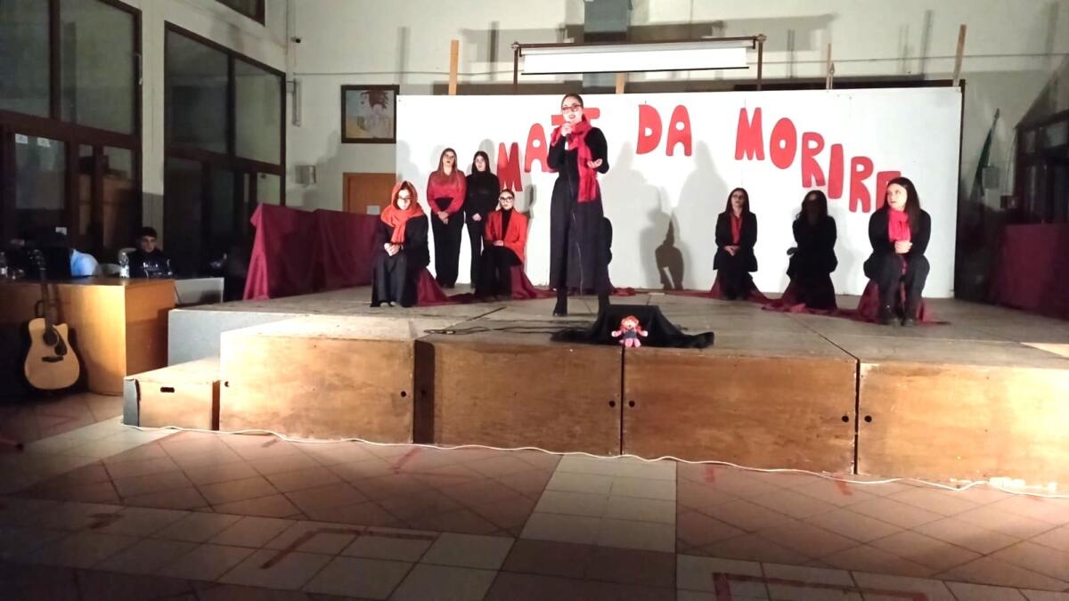 A Petilia i laboratori contro la violenza di genere, educando le nuove generazioni - 
