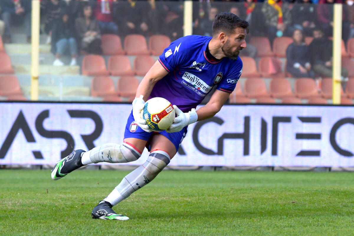 #Calciomercato - Crotone | Primi movimenti in uscita per i rossoblù - 