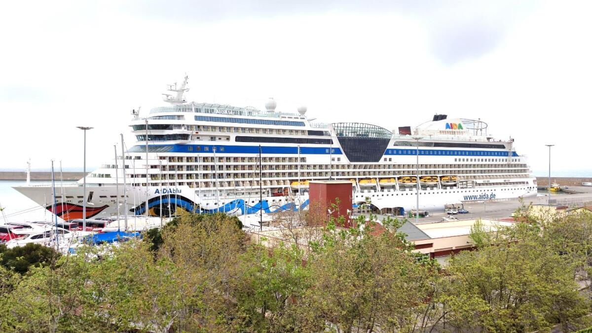 Crotone, al via l'avviso per la vendita durante gli arrivi delle navi da crociera - 