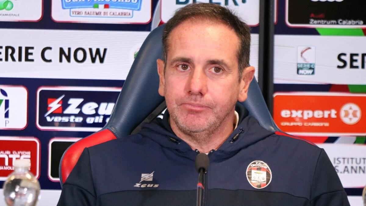 Il Crotone sfida il Cerignola, Zauli: "Metteremo tutta la rabbia possibile per la mancata vittoria di sabato" - 