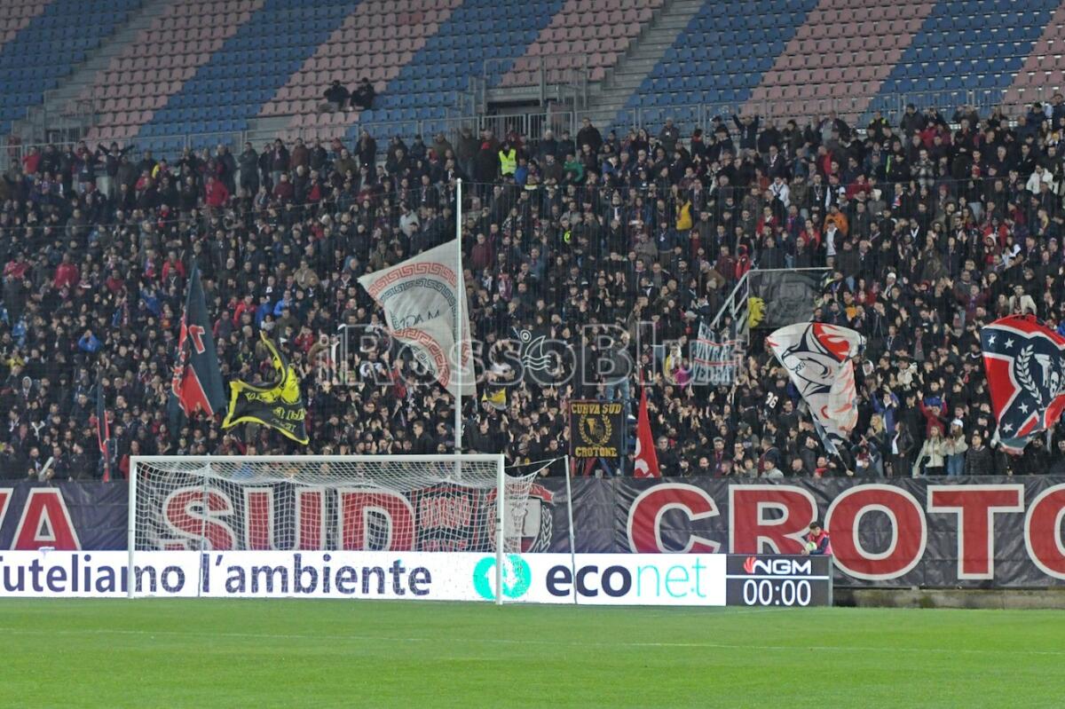 #CrotoneFrancavilla | L'Editoriale - Adesso serve il dodicesimo uomo in campo - 