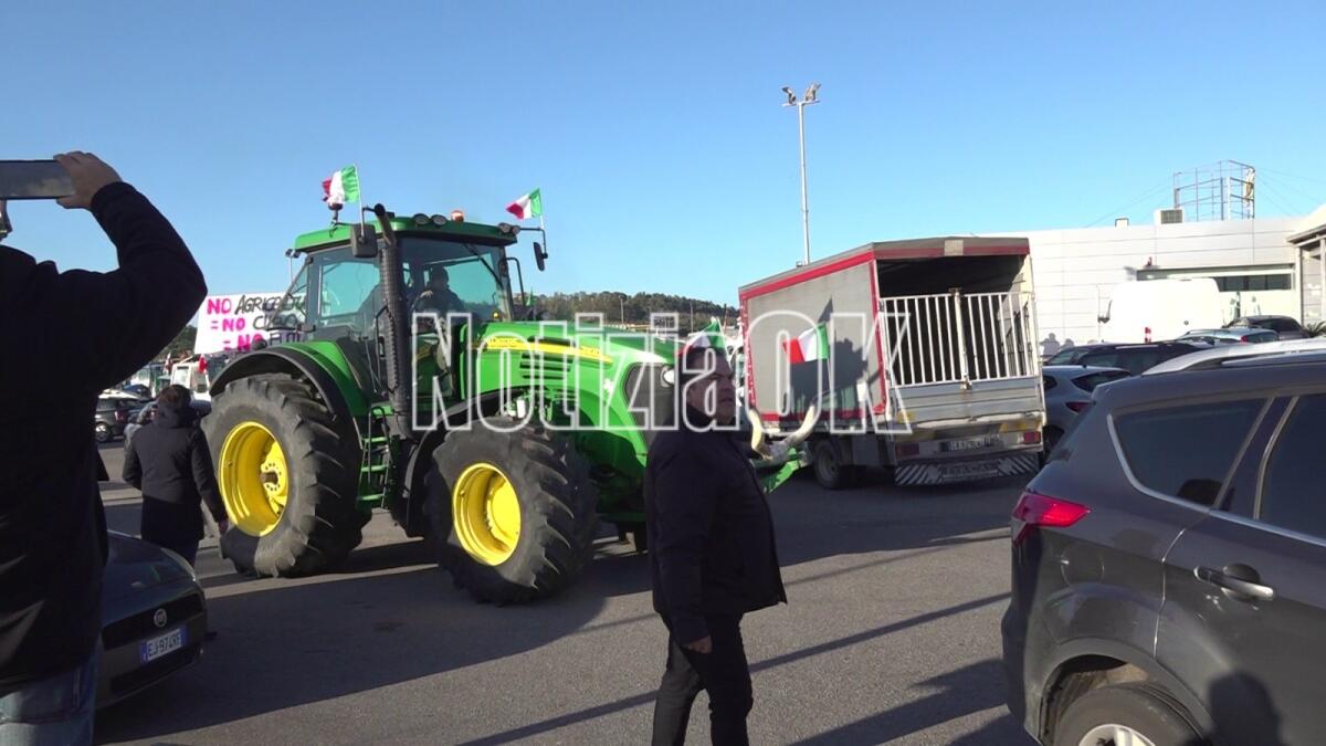 La Lega Calabria si schiera al fianco degli agricoltori, in protesta contro le politiche agricole dell'UE - 