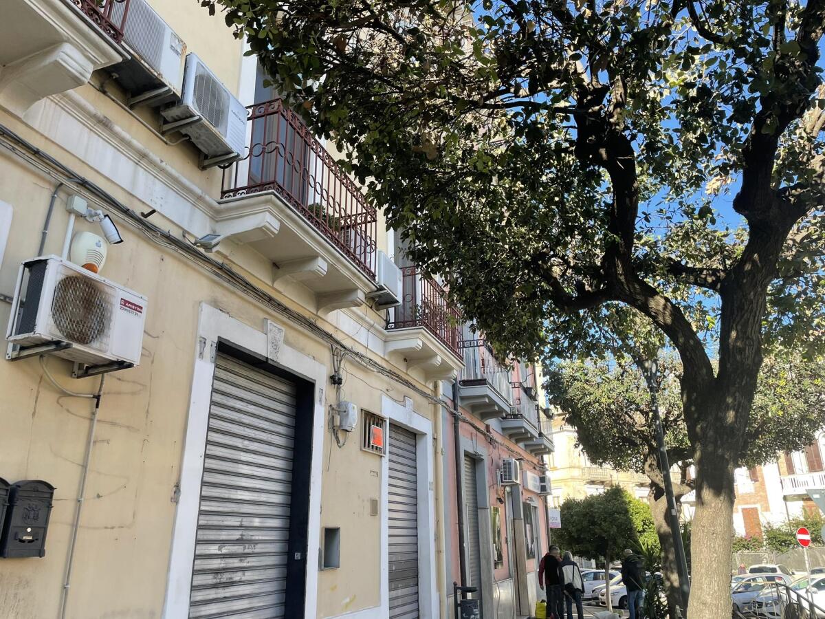 Crotone - Rapina in pieno centro, "Un regalo di Natale posticipato" - 