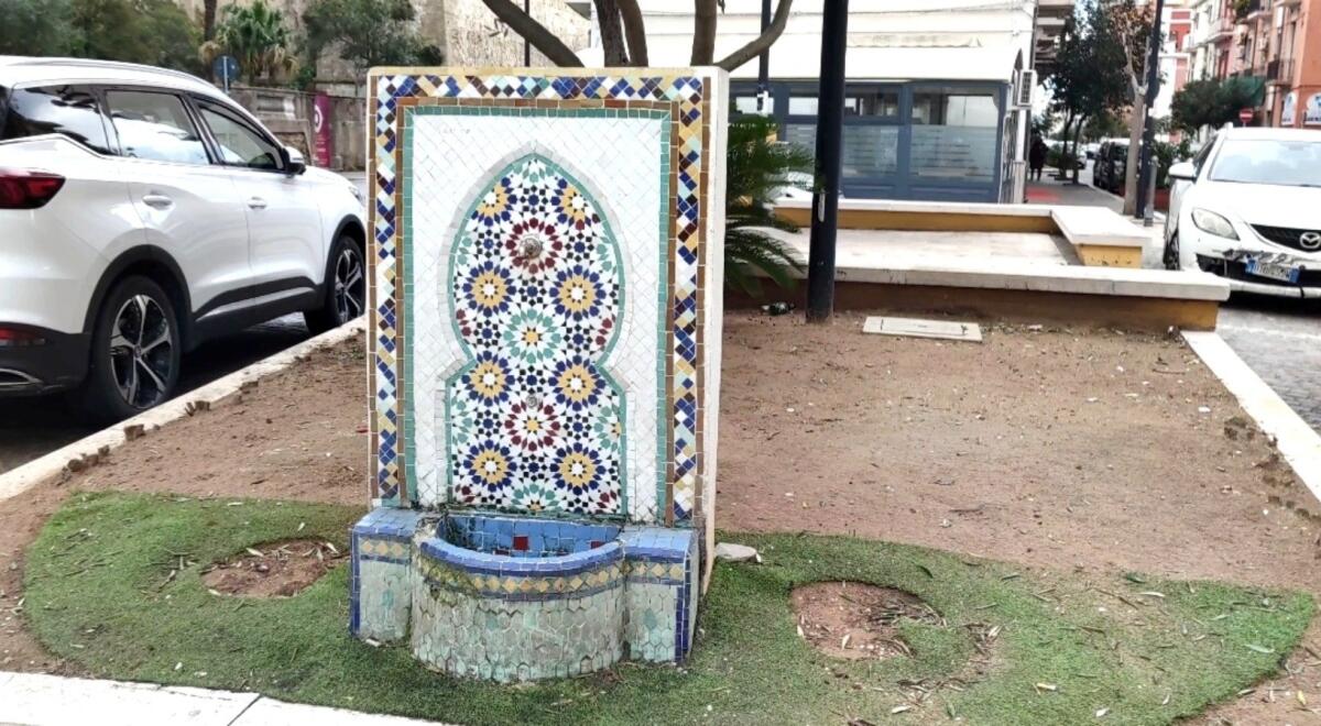 (Video) Nei Quartieri di Crotone: in Piazza Lea Garofalo c'è una fontanella fantasma - 