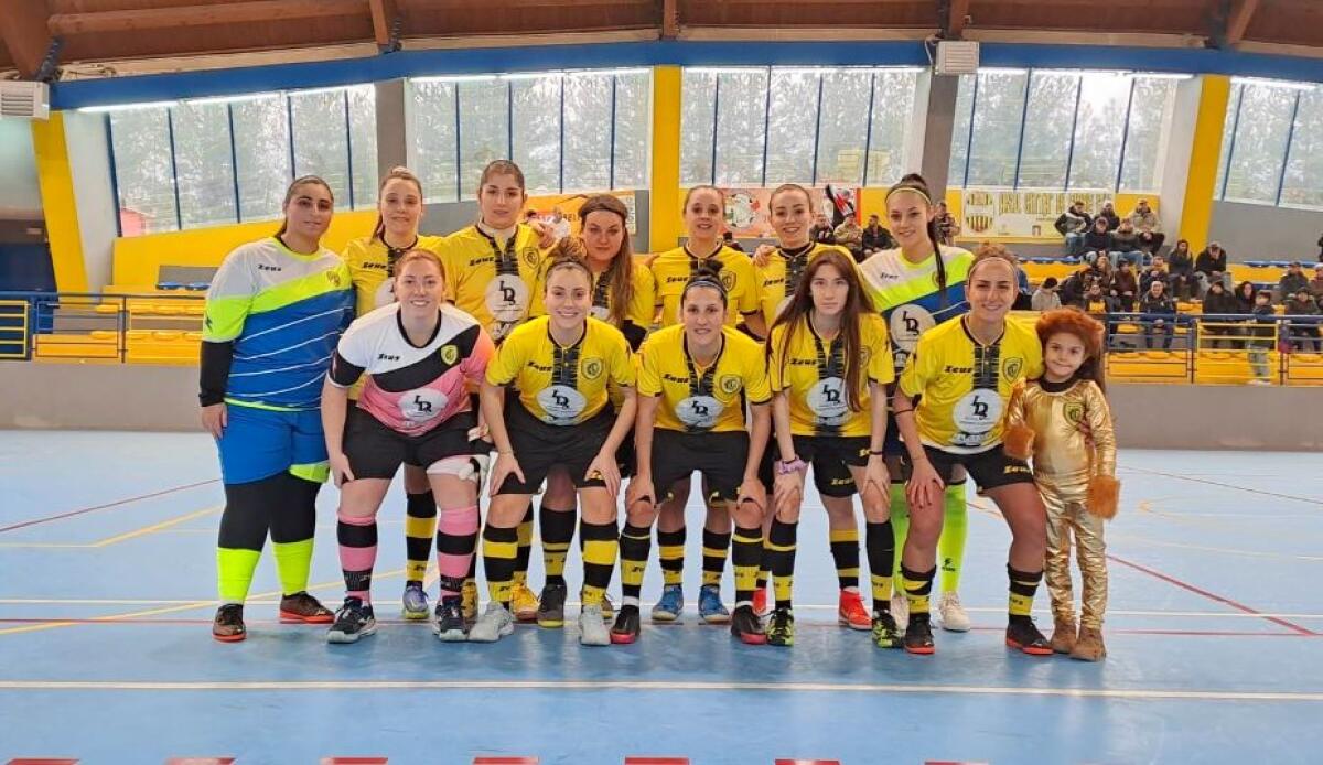 Calcio a 5, un buon 2024 per l'Aek Crotone femminile - 