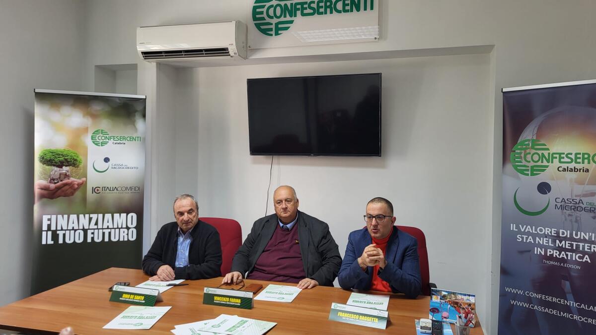 Confesercenti Calabria presenta finanziamenti alle imprese senza intermediazione bancaria - 