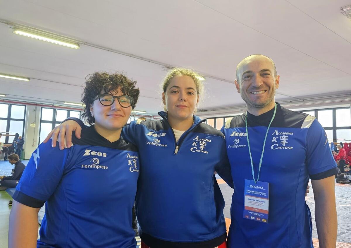 Lotta olimpica: Ai Campionati Italiani Assoluti buona esperienza per l’Accademia Karate Crotone - Desire Lumare, Alessandra Gentile. Andrea Esposito