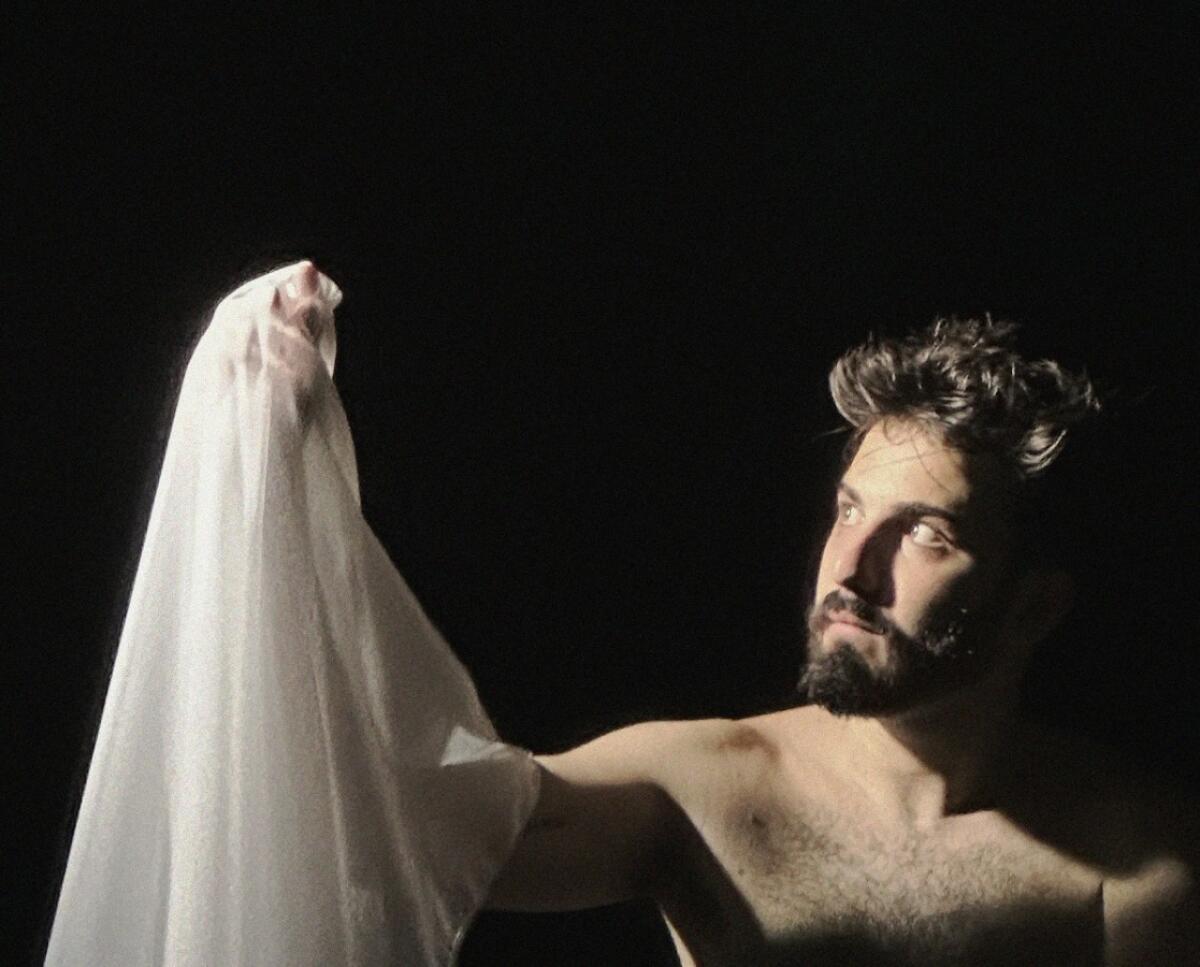 Il cosentino Sacrane presenta il nuovo singolo "Fallin" - 