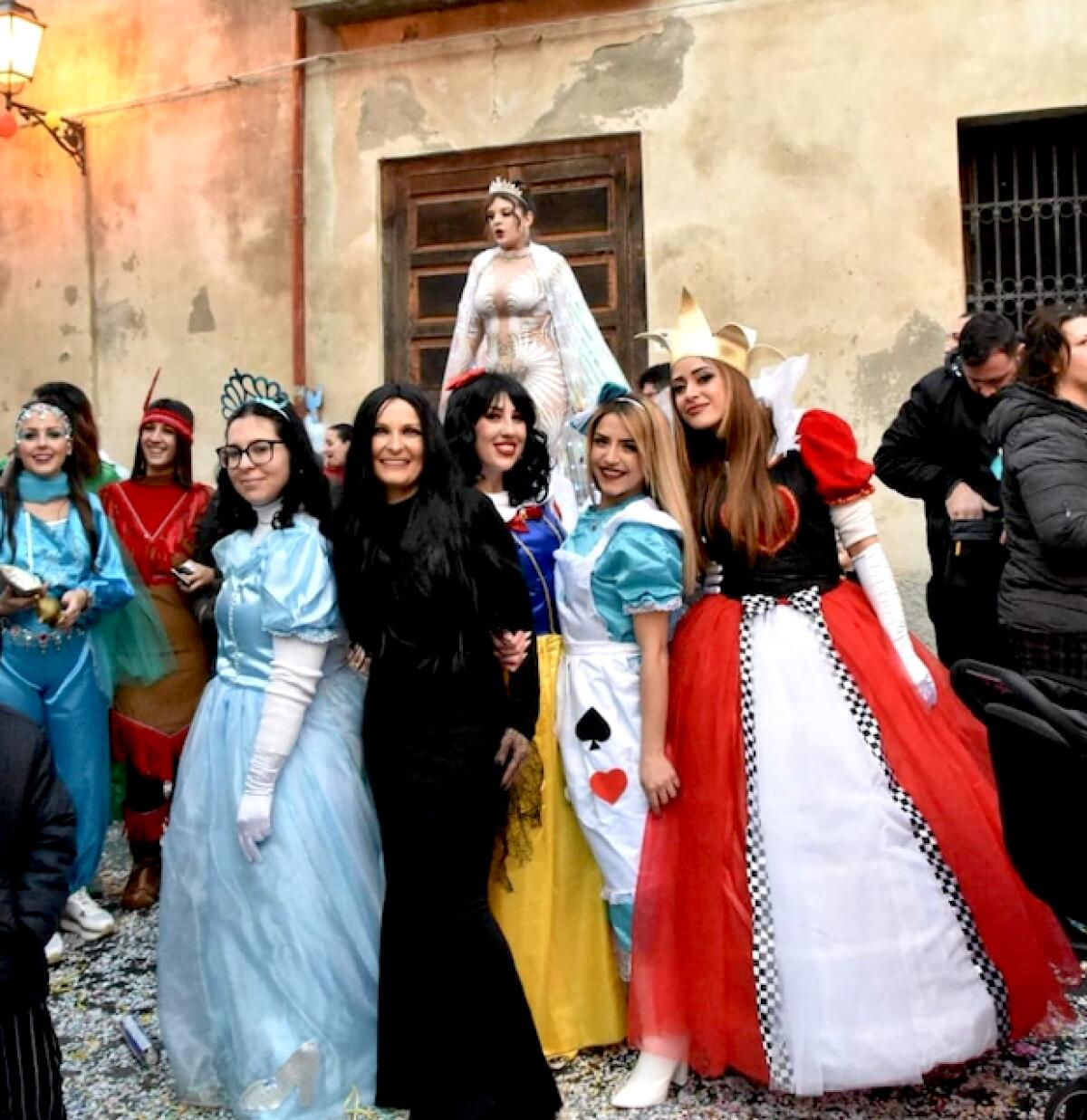 Cariati - I personaggi delle favole parlano in cariatese. In città torna il Carnevale - 