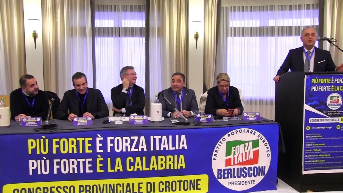 (VIDEO) Torromino eletto coordinatore provinciale, unità e responsabilità le parole d'ordine di Forza Italia a Crotone - 