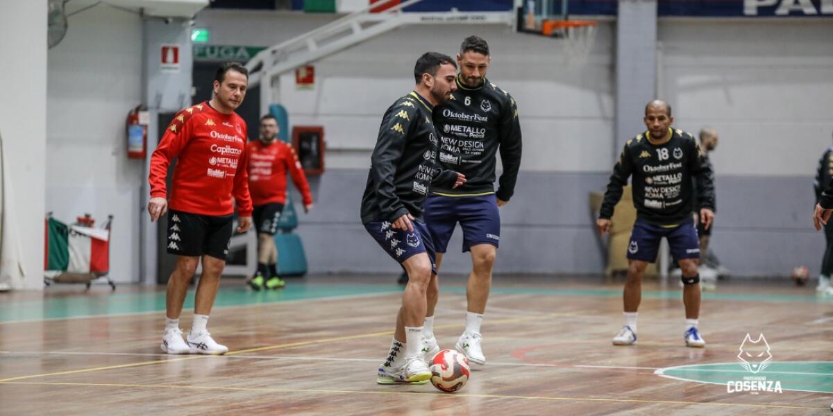 Calcio a 5 - Mercoledì esordio in Coppa Italia per la Pirossigeno Cosenza - 