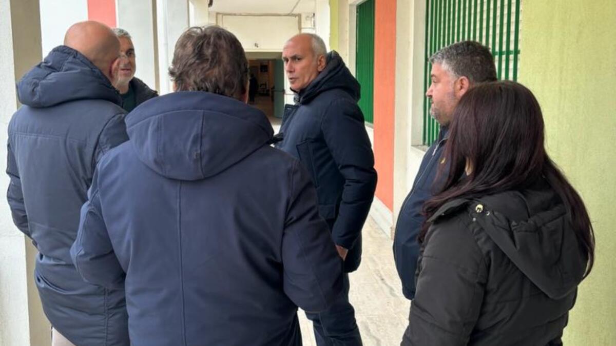 Cosenza, sopralluogo alla Scuola dell'Infanzia di via Giulia - 