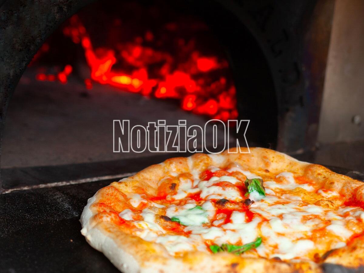 Italiani ghiotti di Pizza: il 65% la mangia almeno una volta a settimana -