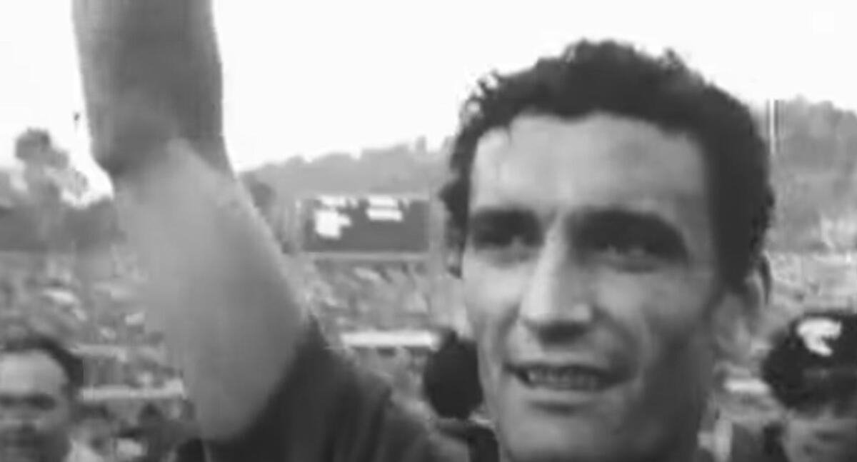 Si è spento Gigi Riva, addio al campione simbolo del calcio italiano - 