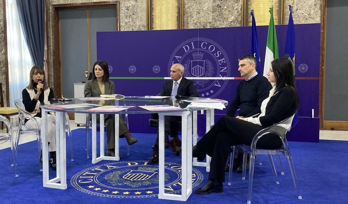 Cosenza - Presentato il Servizio di Pronto intervento sociale (PIS) - 