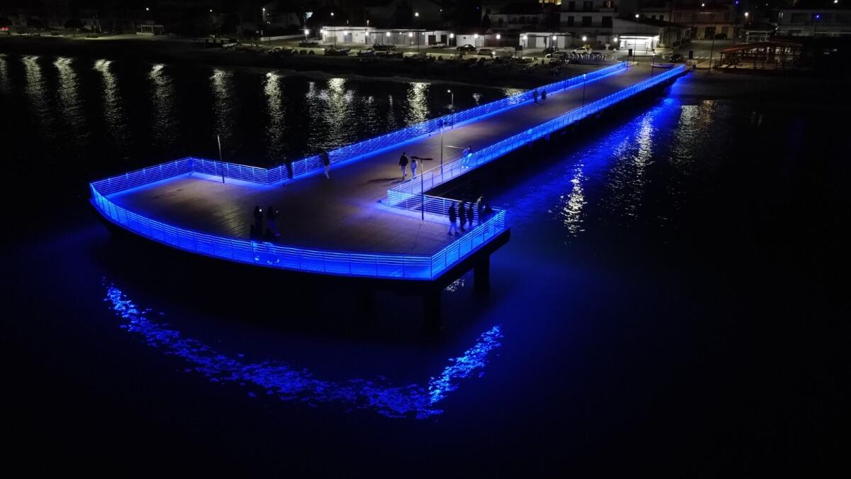 Trebisacce - Il lungomare si illumina di blu - 