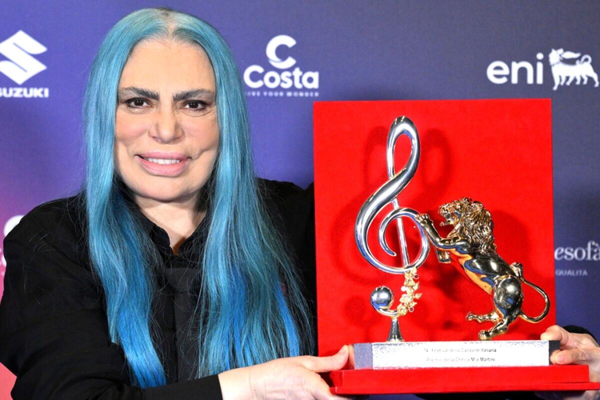 Sanremo 2024, a Loredana Bertè il “Premio della Critica” realizzato da Michele Affidato - 