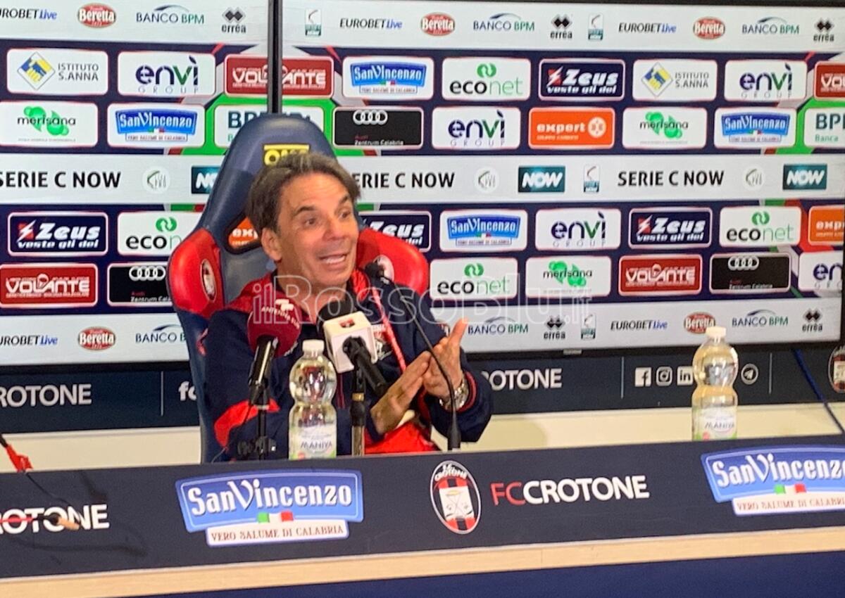 #CrotoneTaranto 2-2 | Mister Capuano: "Rigore? Inventato. Sono orgoglioso e arrabbiato" - 